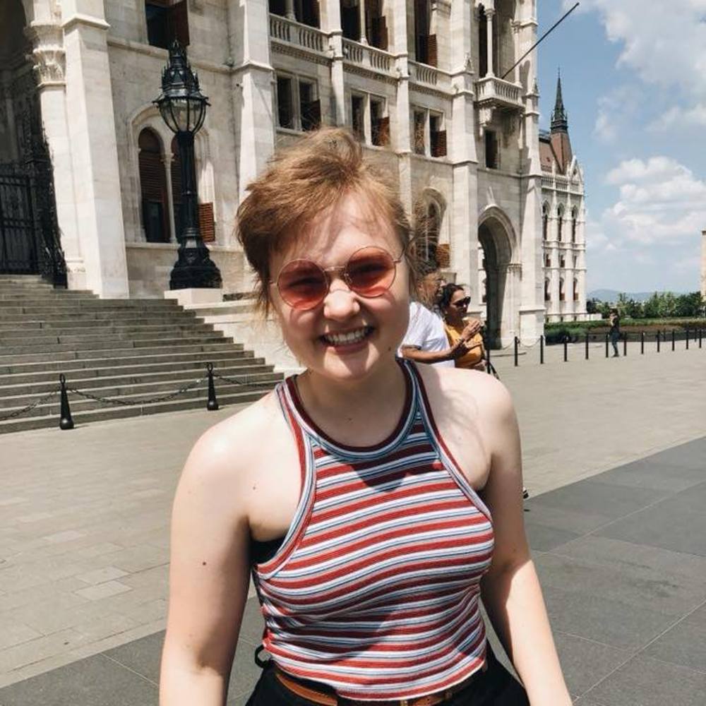 Meet your Posher, Emily